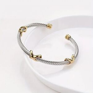 Textured bracelet S603